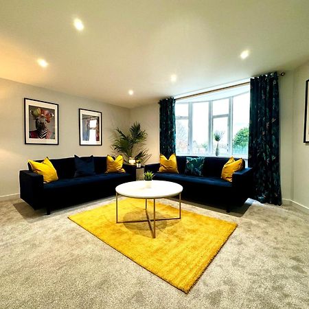Amazing Large 3 Bedroom Apartment - Sleeps 8! Bournemouth Exterior photo